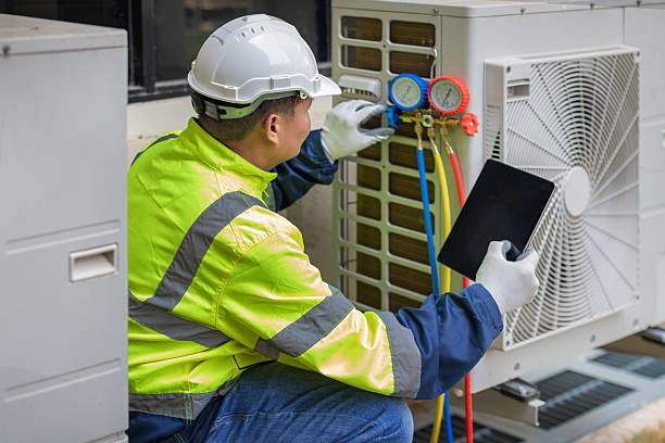 Professional Ductwork Repair technician working in Maysville, MO
